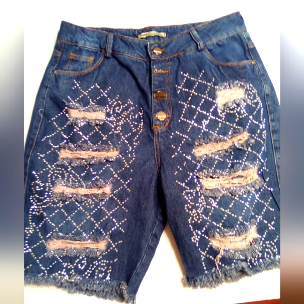 CHICA CHIC SHORT JEAN